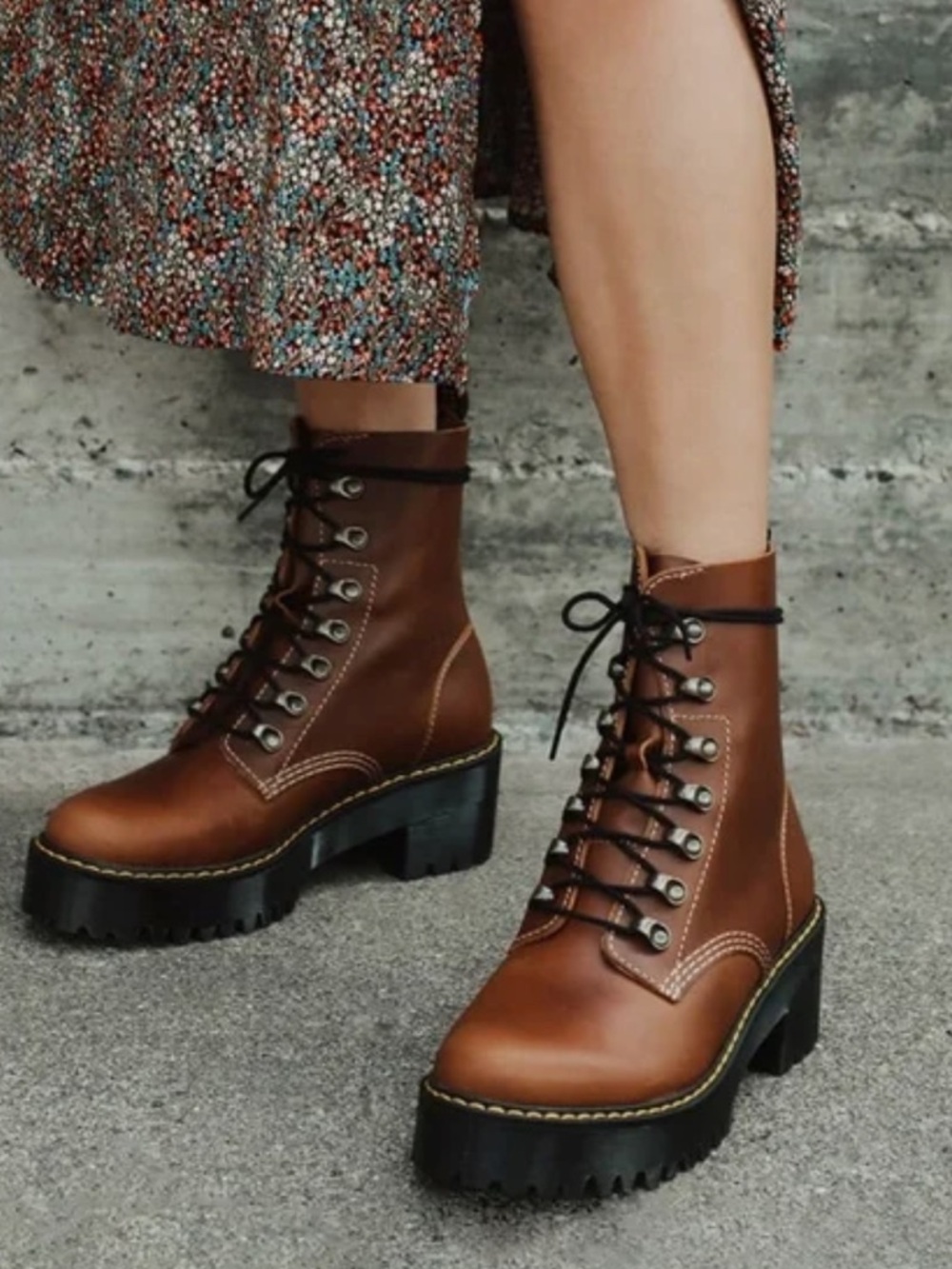 Dr. Martens Leona Platform
Quad Retro BUTTERSCOTCH ORLEANS
SZ 7 Rare  EUC